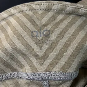 Alo leggings thumbnail 5