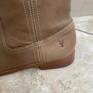 Frye Anna Leather Pull On Western Boots Tan Taupe Low Heel Mid Calf size 8M thumbnail 4
