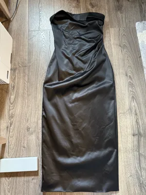Aritzia Ten by Babaton Black Satin Strapless Dress thumbnail 4