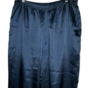 Victoria's Secret Pajama Pants‎ thumbnail 2
