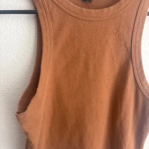 Forever 21 Womens Small Camel Brown Ribbed High Neck Cropped Tank Top thumbnail 5