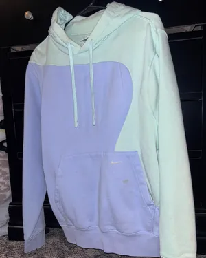 Hoodie thumbnail 2