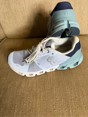 On Cloudflyer 4 Running Shoes Women's 9 Glacier Cobble Blue Athletic Sneakers thumbnail 3