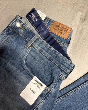 Signature Levi Strauss relaxed jeans thumbnail 8
