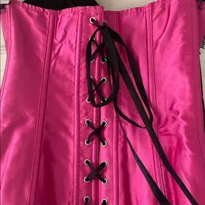 ADORE ME MAHOGANY LACE CORSET Size Medium Mean Girls thumbnail 5