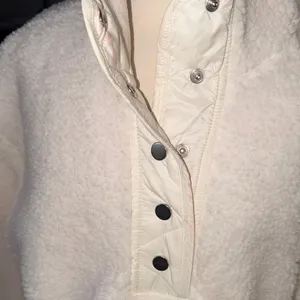 Women's White Sherpa Pullover Jacket thumbnail 7