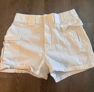 Aritzia TNA Cargo Shorts thumbnail 1