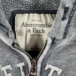 Vintage Abercrombie & Fitch Y2K Full Zip Hoodie Women M Gray Distressed Patch thumbnail 3