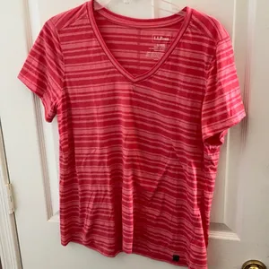 FINAL MARKDOWN LADIES l.l bean striped v neck tee large thumbnail 1