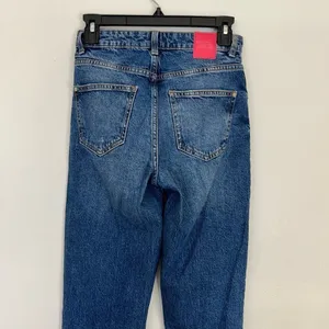 Zara‎ Jeans Size 2 Distressed EUC thumbnail 6