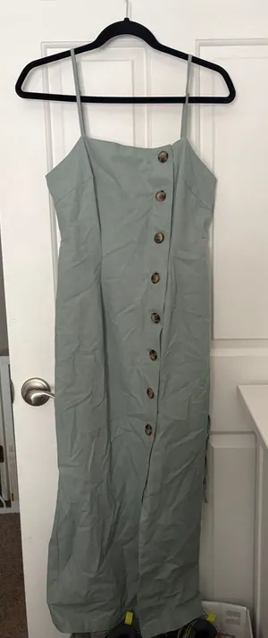 Sage Green Button-Front Midi Dress with Spaghetti Straps thumbnail 1