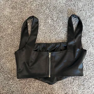 Princess Polly black faux leather crop top bustier thumbnail 3