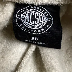 PacSun Women’s Beige Cargo Joggers - Size XS - NWT thumbnail 6