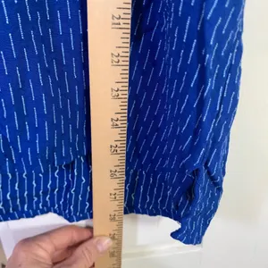 Wonderly‎ Womens 1X Royal Blue Textured Dashed V-Neck Button Front Ruffle Blouse thumbnail 5