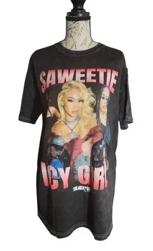 Legends Apparel, Saweetie Icy Girl Hip Hop 50th Anniversary Shirt, Size 1X-Large thumbnail 1