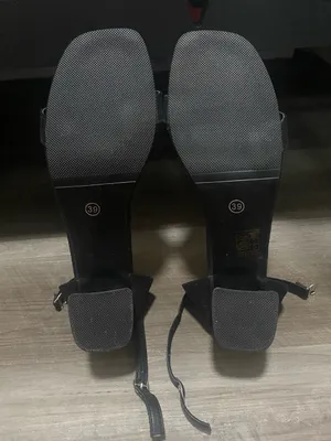 Black suede heels Size 8 thumbnail 5