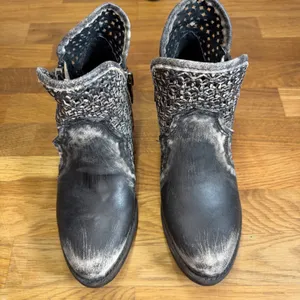 Circle G Corral Trading Boots Womens Sz 7.5 Leather Western Cut Out Ankle Zip thumbnail 2
