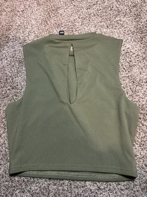 Green lounge set buckle thumbnail 4