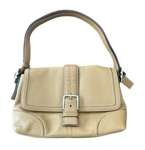 Vintage Coach F11196 Soho Shoulder Bag Tan Leather Buckle Flap Bag Y2K Luxury thumbnail 1