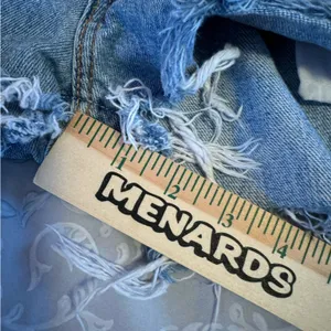 Women’s size 28 distressed ripped‎ denim Levi’s 501 Jean Shorts thumbnail 8