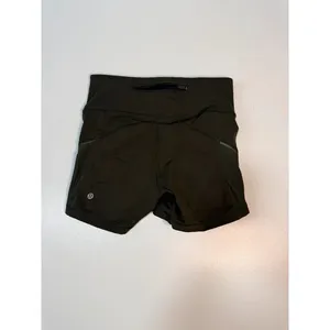 Short lululemon women sz 6 thumbnail 3