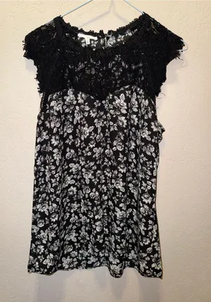 Maurices | Top thumbnail 1