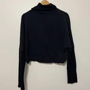 Varley Britannia Black Sweatshirt Size Medium Pullover Ribbed Sweater Turtleneck thumbnail 7