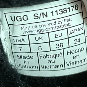 UGG New without original box Classic Mini II Print Boots Black & Grey Size 7 thumbnail 9