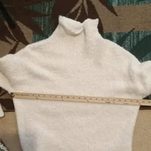 J. Crew Roll Neck Turleneck Sweater In Boucle Yarn White Long Sleeve Sz Small thumbnail 7