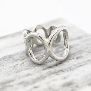 Size 6 Silver Oval Abstract Ring thumbnail 1