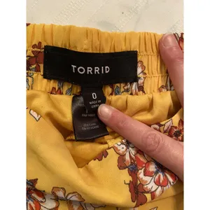 Torrid Womens 0, XXL Pull On Pants Yellow‎ Chiffon Floral Wide Leg Flowy thumbnail 4
