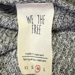 Free People We The Free Gray Long Sleeve Smocked Knit Cropped Sweater Top Size M thumbnail 3