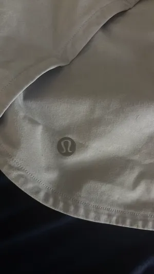 Lululemon Speed Up Shorts 2.5" Low-Rise thumbnail 3
