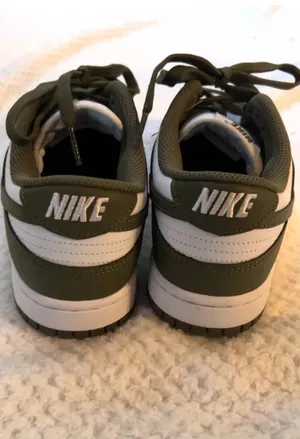 Nike Women’s Dunk Low Sneakers thumbnail 10