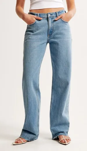 Abercrombie & Fitch The Baggy Low Rise Jean Size 0S thumbnail 1