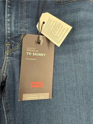 Levi's 711 Skinny Dark Blue Skinny Jeans - Women's 30x30 thumbnail 3