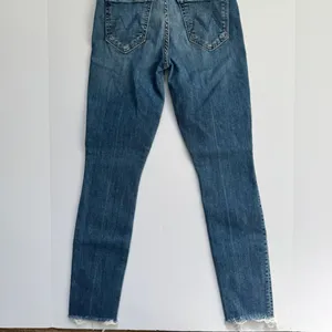 Mother High Waisted Looker Ankle Fray Jeans Walking on Coals Size 24 thumbnail 12