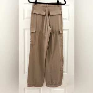 H&M Matte Textured Satin Wide Leg Cargo Pants Flowy taupe sz 2 thumbnail 4