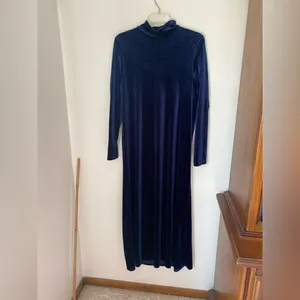 Amadi Bianca Velvet Midi Dress Blue Anthropologie Women’s Medium Long Sleeve thumbnail 11