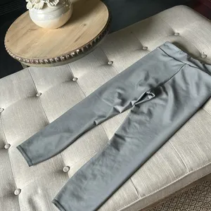 Alo Yoga Grey Cropped Workout Leggings Size Small thumbnail 7