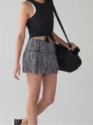 Lululemon Lost in Pace Skirt Air Time White Black Size 6 Rare thumbnail 2