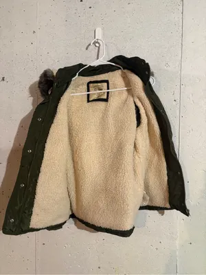 Ci Sono Faux Fur Puffer Vest | Size: Medium thumbnail 4