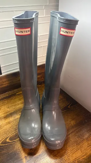 Hunter‎ Gray Tall Rain Boots Size 7 thumbnail 1
