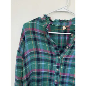 Anthropologie Pilcro Cropped Puff-Sleeve Soft Crinkle Green Plaid‎ Blouse Small thumbnail 8