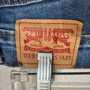 Levi’s Medium Wash Wedgie Straight Crop Jeans Sz 32 thumbnail 9