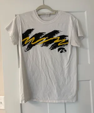 Gildan Iowa Hawkeye T-shirt thumbnail 1