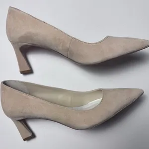 Franco Sarto Toya Suede Pumps Size 7.5, Chiffon Classic Beige Heels, Pointed Toe thumbnail 5