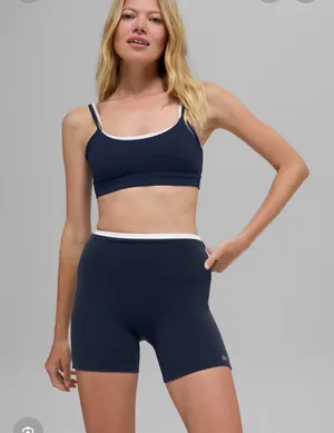 Alo Yoga Airbrush Shorts 5" thumbnail 3