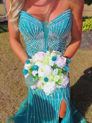 Portia Scarlett peacock prom dress thumbnail 5