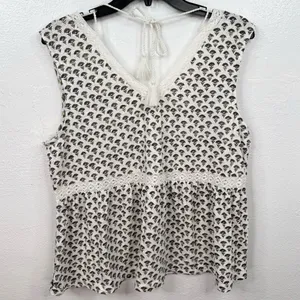 Lucky Brand Blouse Size L White Floral Crochet Trim Patterned Boho Babydoll Top thumbnail 2